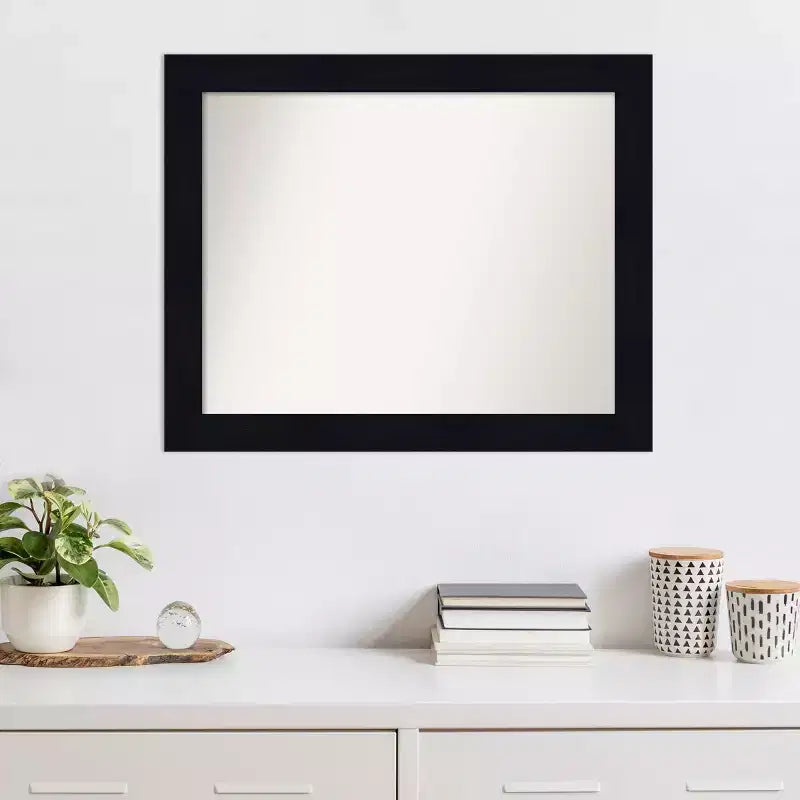 Miroir mural en bois bleu marine de 32 po x 26 po (sans biseau)