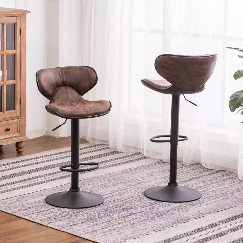 Tabouret de bar pivotant réglable rembourré avec base chromée, marron vieilli