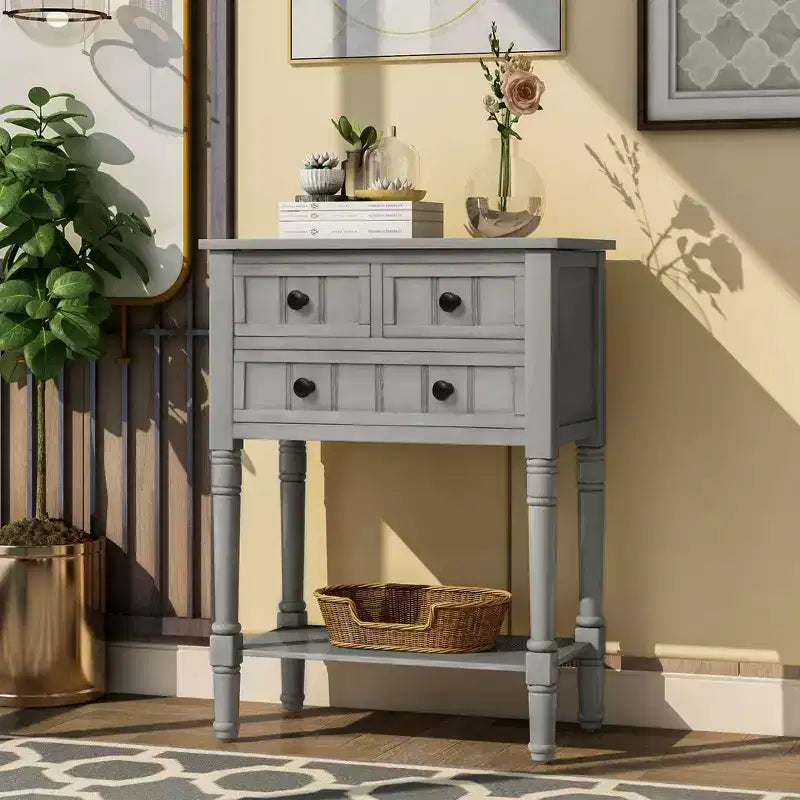 Console étroite classique avec trois tiroirs de rangement et une étagère inférieure