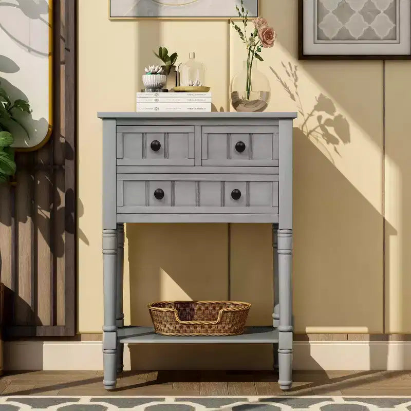 Console étroite classique avec trois tiroirs de rangement et une étagère inférieure
