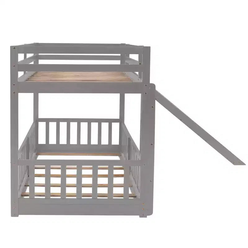 Lit superposé simple sur simple avec toboggan et échelle, garde-corps pleine longueur, cadre en bois massif