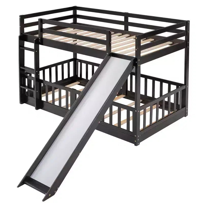 Lit superposé simple sur simple avec toboggan et échelle, garde-corps pleine longueur, cadre en bois massif