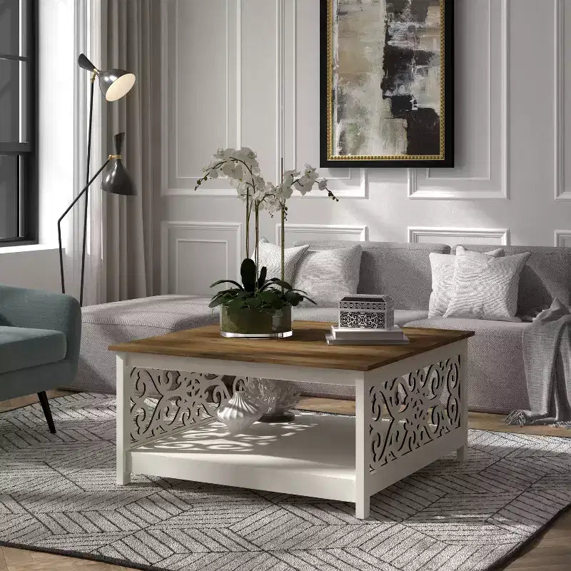 Table basse carrée avec panneaux décoratifs ajourés et étagère inférieure 34.9 L x 34.9 P x 17.1 H