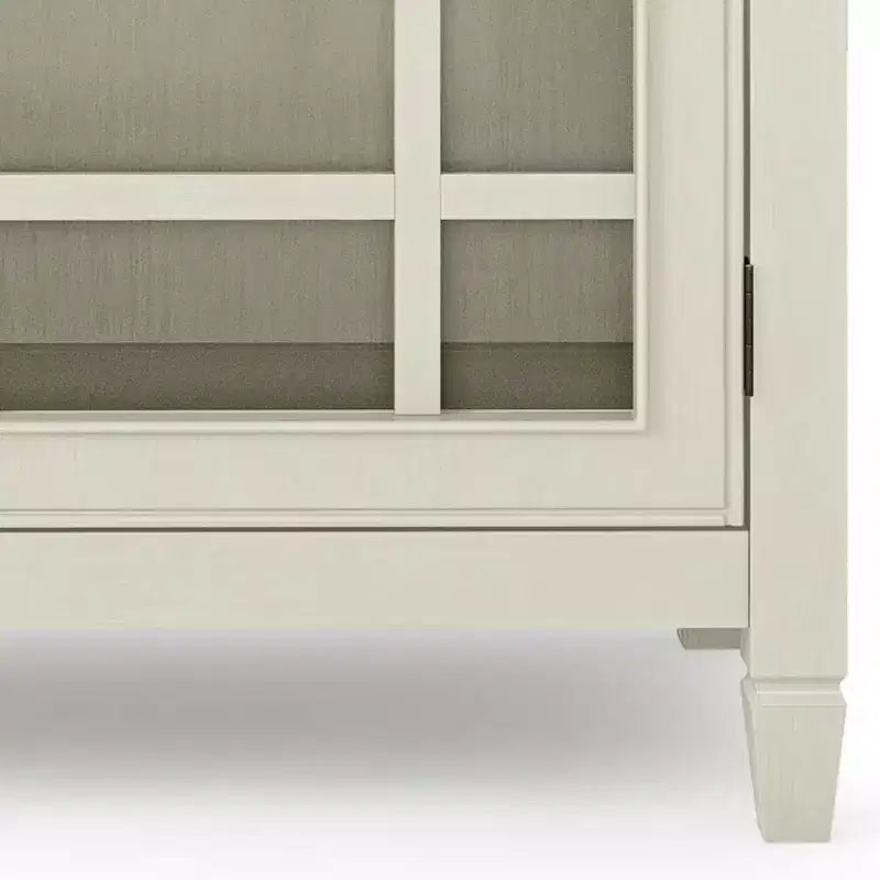 Meuble de rangement de style traditionnel, étagères réglables, portes vitrées